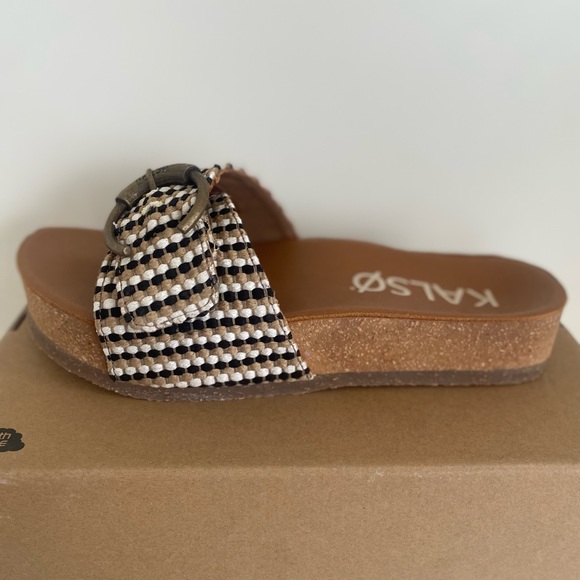 NEW Kalsø Sway Earth shoe  w/buckle feature.. 3D weave & negative heel - Picture 6 of 8